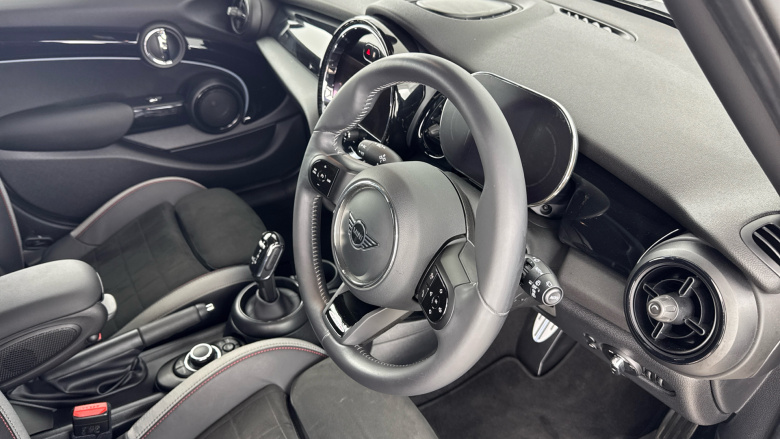 MINI Hatchback 1.5 Cooper Sport 5dr Petrol Hatchback